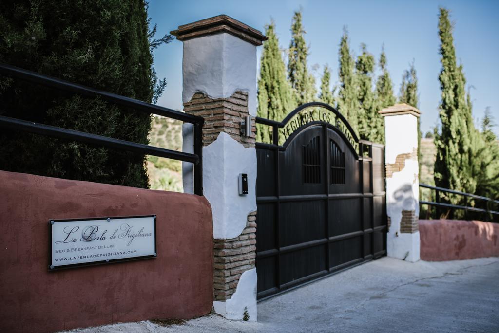 La Perla De Frigiliana Bed & Breakfast Deluxe ภายนอก รูปภาพ